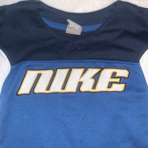 Kids Nike shirt - Picture 2 of 6